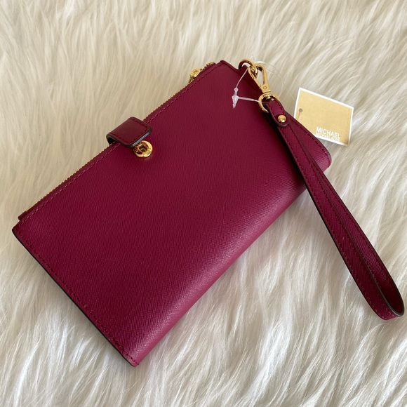 Michael Kors - Picture 7 of 8